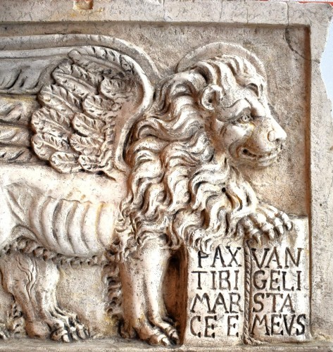 Sculpture Sculpture en Marbre - Le Lion de Saint-Marc, sculpture en marbre blanc d'Istrie début 19e siècle